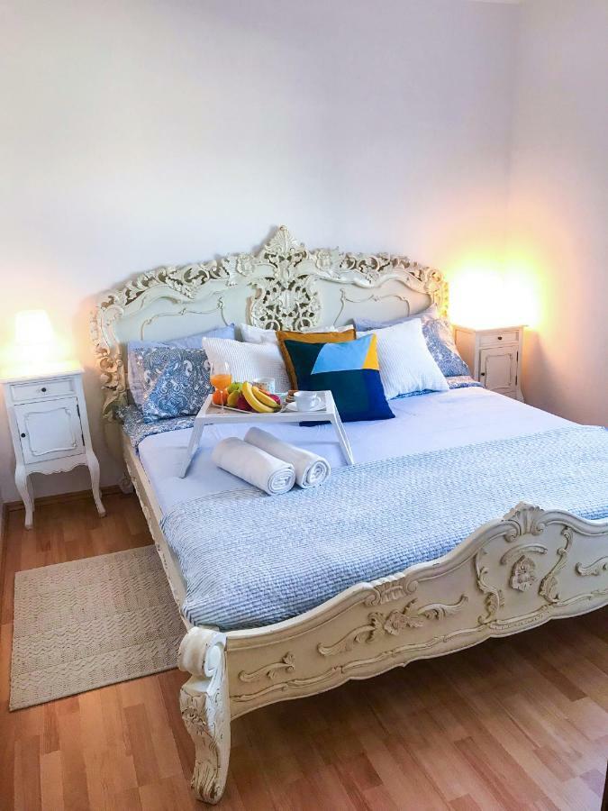 Apartments Lila Novigrad  Екстер'єр фото